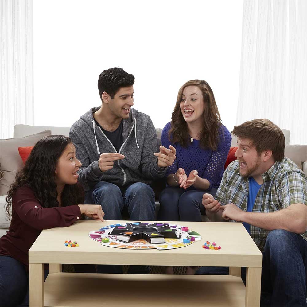 TRIVIAL PURSUIT 2000S .B7388