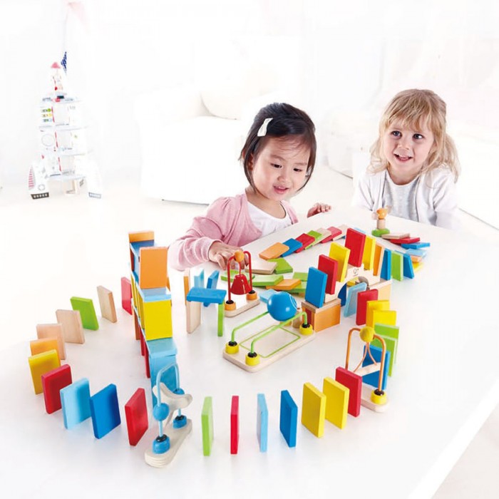 Dynamo Dominoes