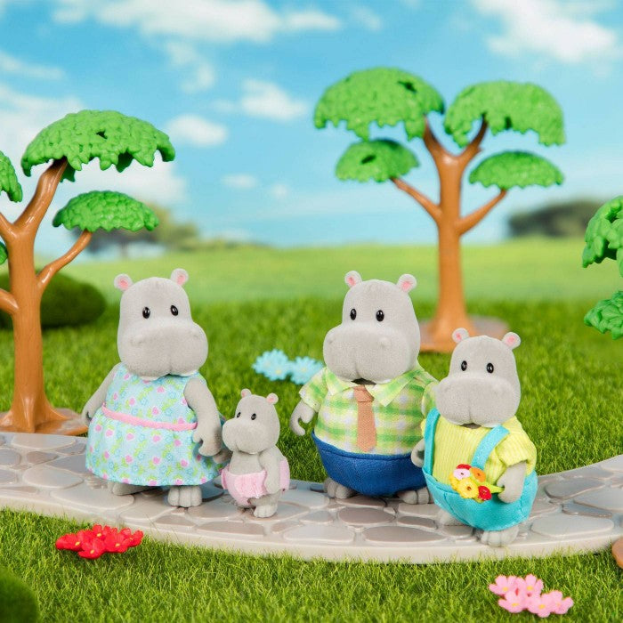 Li'l Woodzeez The Riverdipper Hippo Family with Storybook