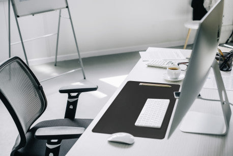 DURABLE DESK MAT 7102